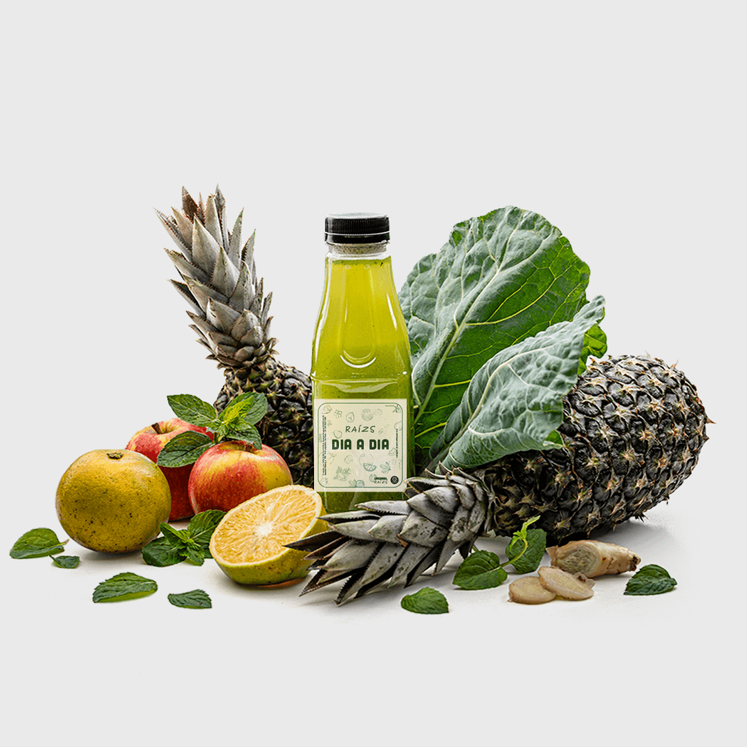 Suco Detox(Abacaxi, Couve, Gengibre, Maçã e Hortelã) 500ml